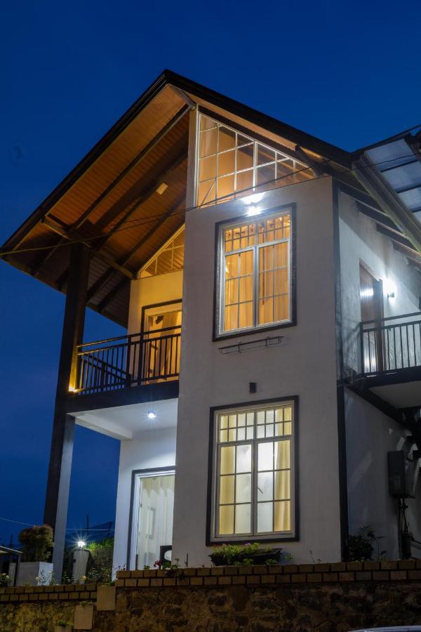 Hotel Sky Lounge à Nuwara Eliya Extérieur photo